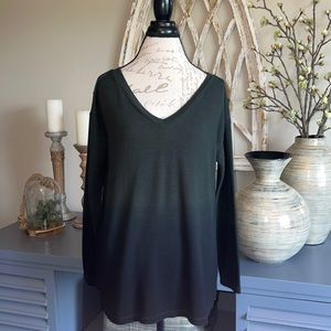 American Eagle long sleeve knit shirt